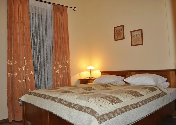 בית אירוח Amalia *